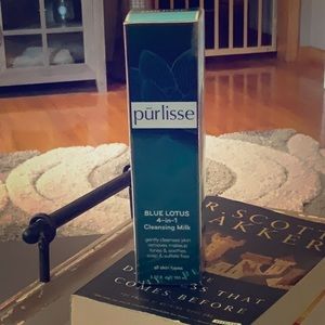 Purlisse Blue Lotus 4 in 1 Cleansing Milk